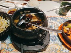 -云海肴·汽锅鸡·云南菜(天山百盛优客店)