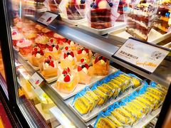 -皇冠幸福里动物奶油生日蛋糕(万达店)