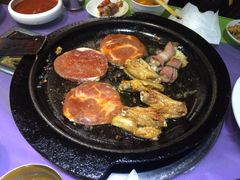 -韩红石板肉(范西路店)