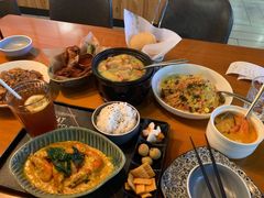 -默加东南亚美食(大宁音乐广场店)