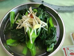 -辉记虾塘海鲜农庄