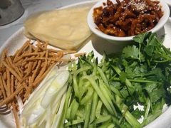 -关东小磨东北菜(漕河泾印象城店)