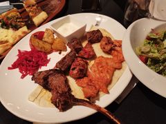 -Efes Turkish & Mediterranean Cuisine 艾菲斯餐厅(陆家嘴店)