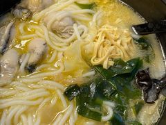 -灵芝妹子海鲜米线(香炉礁山姆店)