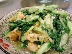 -黄山阿拉酒店(黄山风景区换乘中心店)