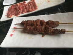 烤鲜牛肉串-潮汕美牛肉丸火锅店(天宁寺店)