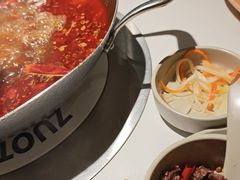 -左庭右院鲜牛肉火锅(金山万达店)