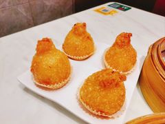 金腿咸水角-悦得闲广式点心茶楼(蓝鲸世界店)