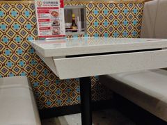-香港新发烧腊茶餐厅(水围店)