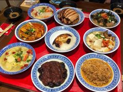 -蓝田九大碗民俗食府(蓝田店)