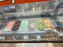 -极拉图·现制冰淇淋(大卫城店)
