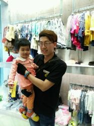 -汪正影业素摄儿童摄影工作室(星摩尔购物中心店)