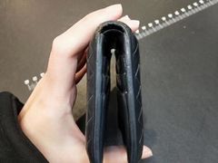 -爱革·洗衣改衣·洗鞋修鞋·洗包修包·奢侈品护理(宝地广场店)