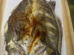-烤肉小伙烤肉店