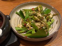 -云海肴·汽锅鸡·云南菜(天山百盛优客店)