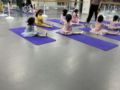 -蒲公英舞蹈艺术中心(解放路校区)