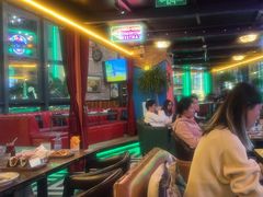 -Famous肥猫墨西哥音乐餐吧(五棵松华熙LIVE店)