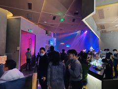 -TZ House音乐现场(来福士中心店)