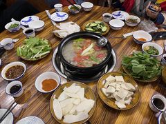 豌豆苗-理塘县特色砂锅牦牛肉馆