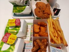 -德克士(绿地店)
