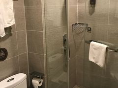 -如家精选酒店(苏州火车站万达广场地铁站店)