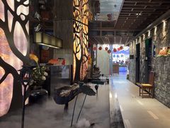 -湊湊火锅·茶憩(南京东路悦荟店)