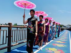 -鹅湖玫瑰文化园