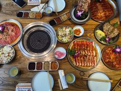 -明洞阿姨·韩式酱蟹烤肉·创意料理(三元桥店)