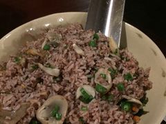 -Cuc Gach Quan Restaurant