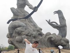 -巴陵广场