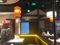 大堂-宽窄巷成都菜(青岛路万达广场店)