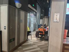 -肯德基(虹桥高铁店)