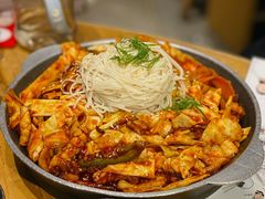 辣炒鱿鱼-姜虎东白丁烤肉(银泰中心in99店)