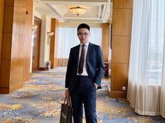 -香格里拉鱼跃地中海西餐厅·牛排披萨