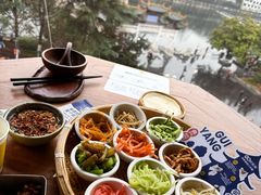 -包整·丝娃娃(一览甲秀楼风景店)