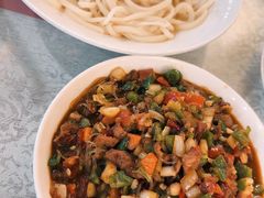 -汗腾格里·风味餐厅(新疆驻京办店)