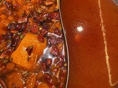 麻辣番茄锅底-嘎琉鲜切牛肉自助火锅
