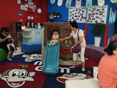 -美吉姆国际儿童发展中心(红谷滩绿地缤纷城中心)
