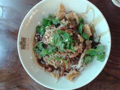 -海口骑楼小吃街