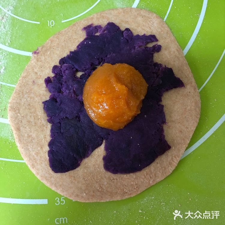 全麦紫薯金枪鱼欧包