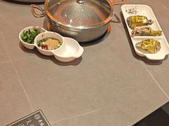 -黑金·寻焰自助百汇·烤肉·火锅(中街店)