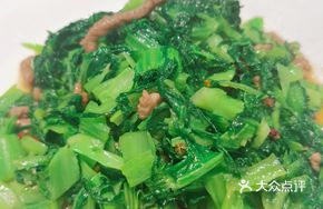 Stir-Fried Tender Beef with Greens