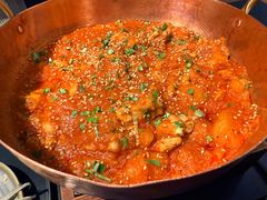 铜锅油焖鸡-Ameigo梅果·云贵川bistro(长宁来福士店)