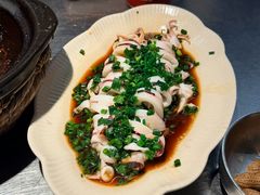 葱油海钓鱿鱼-胡叨叨黄油砂锅焗海鲜(百家湖1912店 )