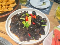 -一朵菌·野生菌探索家火锅(南亚店)
