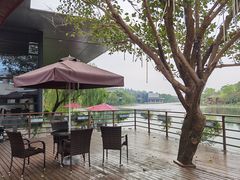 -上海怡沁园度假酒店