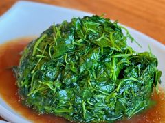 -侬佳蒸菜馆(听潮店)