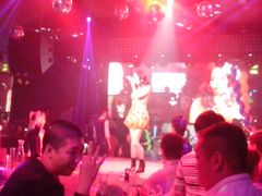 IMG_20140216_000613-HiIbiza酒吧