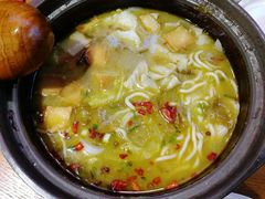 -周鱼小馆石锅酸菜鱼(活力汇店)