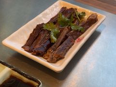 -潮界(LU·ONE凯德晶萃广场店)